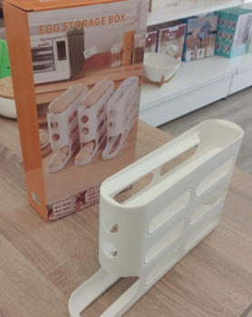 علبة بلاستيكية لوضع البيض بطريقة منظمة 
